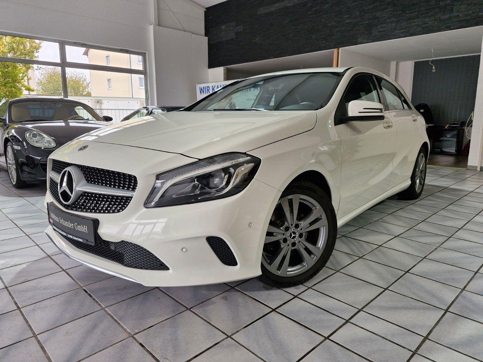 Mercedes-Benz A 200 BlueEfficiency*Urban*LED*Navi*SHZ*Leder*